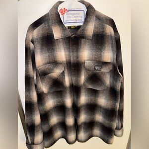 FB COUNTY PLAID BUTTON UP SIZE L